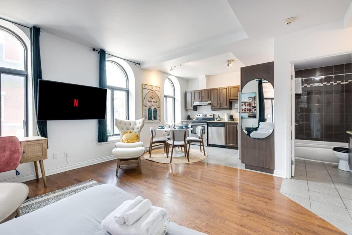 M11 Bright Studio In The Heart Of Mtl مونتريال المظهر الخارجي الصورة